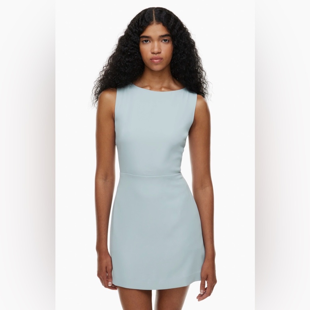 Babaton Elegant Sleeveless Light Blue Dress